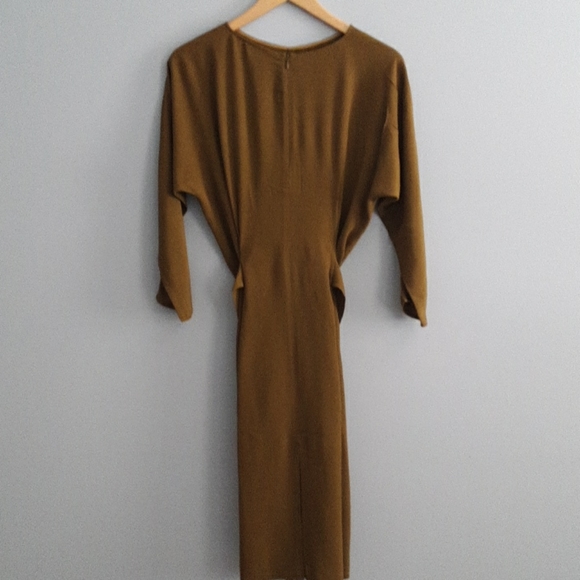 Massimo Dutti Dress size 6 length 41 inches - Picture 2 of 5
